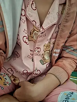 kieuqueen92 online show from February 23, 1:47 am