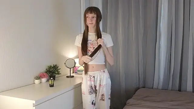 arina waifu online show from April 5, 3:31 pm