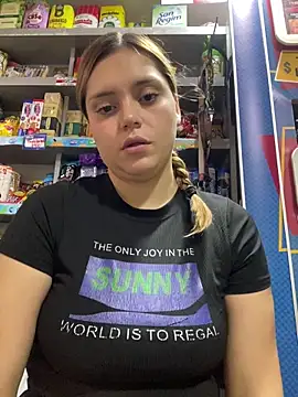 Larajeans- online show from February 28, 7:04 pm