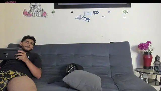 heteros hot  online show from April 7, 10:09 pm