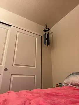 Brunettefantasy4848 online show from April 12, 3:11 am