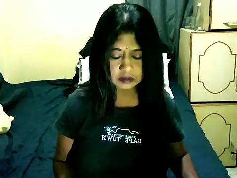 IndianPleasures21 online show from May 12, 11:02 pm