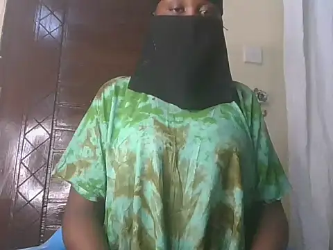 Snapshot of sweetchocolatey-puss chatting on February 21, 7:04 pm sweetchocolatey-puss online show from February 21, 7:04 pm