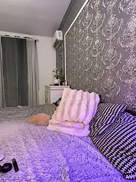 Olivia Noor online show from July 1, 8:19 pm