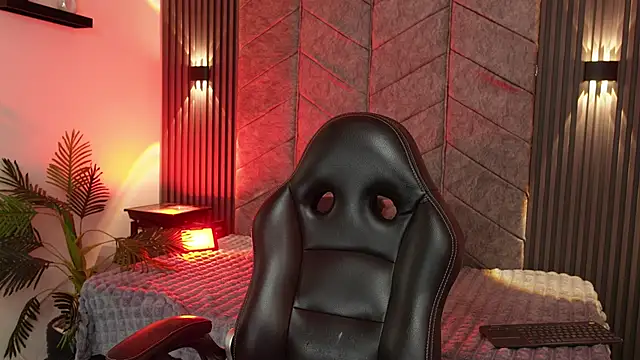 Sugaarlips  online show from February 22, 4:35 am