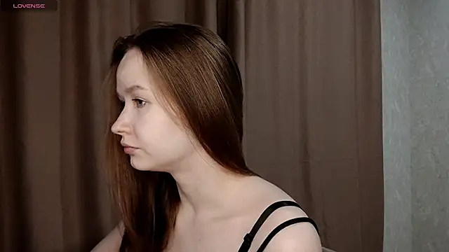 LeslieShay online show from March 18, 6:00 pm