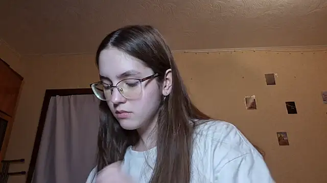 Snapshot of Katelemon chatting on March 2, 3:08 pm Katelemon online show from March 2, 3:08 pm