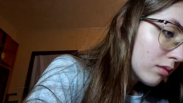 Snapshot of Katelemon chatting on March 18, 2:20 pm Katelemon online show from March 18, 2:20 pm