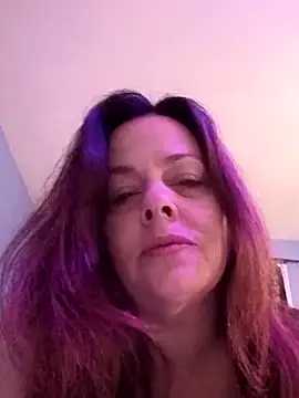 Snapshot of sexyhotcheryl chatting on July 6, 6:54 am sexyhotcheryl online show from July 6, 6:54 am