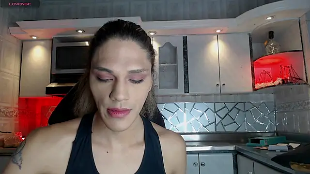 Snapshot of CrisOzzz chatting on April 2, 5:54 pm CrisOzzz online show from April 2, 5:54 pm