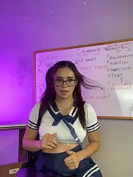 NaomiStar1 online show from March 6, 4:42 am