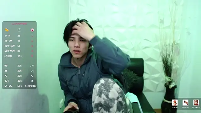 Stich 23 online show from April 15, 5:42 pm