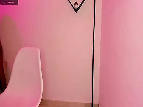 Snapshot of baby_celeste chatting on April 8, 2:22 am baby celeste online show from April 8, 2:22 am