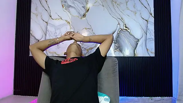 Snapshot of adrian_supercock chatting on February 21, 12:44 am adrian supercock online show from February 21, 12:44 am