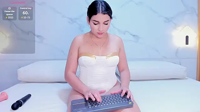 Snapshot of melanie_harl chatting on February 28, 7:15 pm melanie harl online show from February 28, 7:15 pm