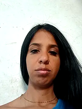 skinnyprety18 online show from February 23, 8:28 pm