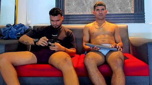 Latins on fire online show from March 31, 12:34 am