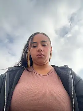 Eyssha online show from March 23, 12:53 pm