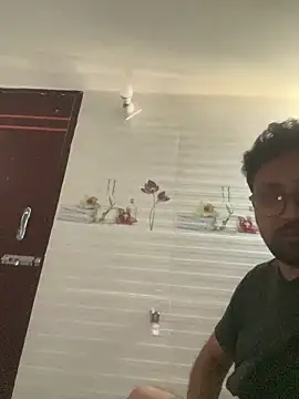 Snapshot of SteamyWave37 chatting on February 21, 7:53 am SteamyWave37 online show from February 21, 7:53 am