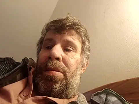 Snapshot of stud2512 chatting on February 22, 3:43 pm stud2512 online show from February 22, 3:43 pm