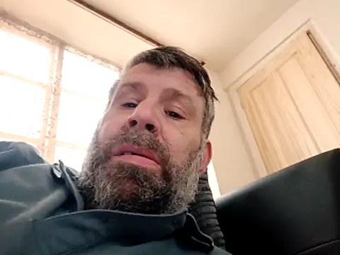 stud2512 online show from April 1, 3:53 pm