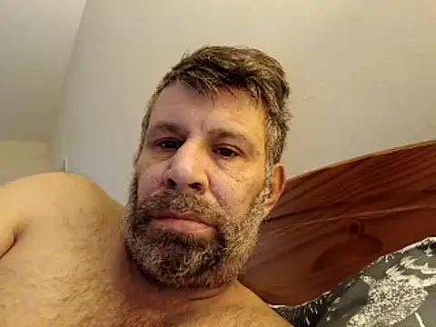 stud2512 online show from April 11, 6:18 am