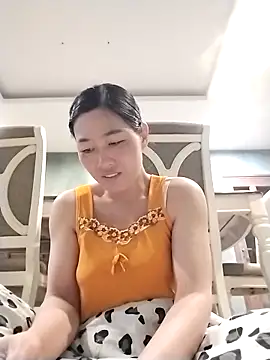 lris-Beauty77 online show from February 24, 11:25 pm