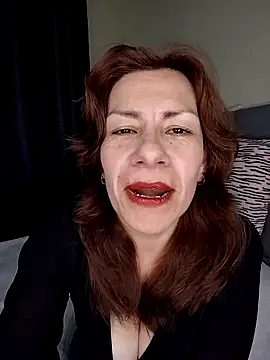 ivonnahills online show from April 18, 1:20 am