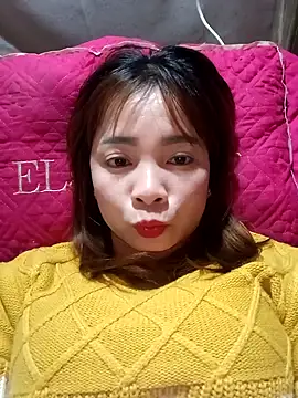 Snapshot of Him_MountainGirl26 chatting on February 21, 10:05 am Him MountainGirl26 online show from February 21, 10:05 am