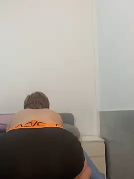 Snapshot of Anthonylovell chatting on February 23, 7:55 pm Anthonylovell online show from February 23, 7:55 pm