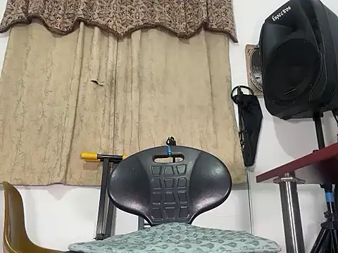 enimanocturno online show from April 9, 2:11 am