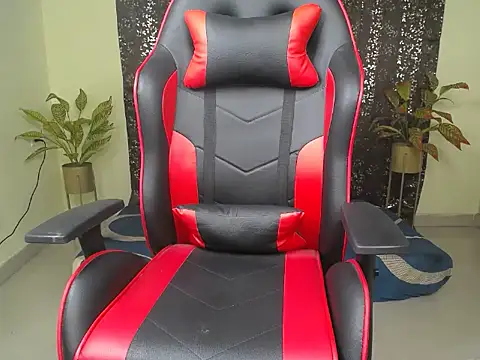 Snapshot of Ishq_Fever chatting on March 29, 4:45 am Ishq Fever online show from March 29, 4:45 am