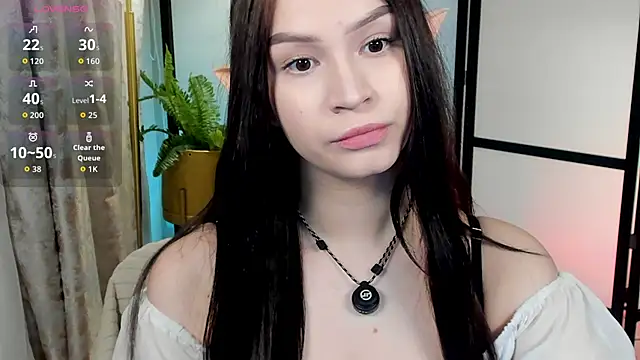 Snapshot of SatiraLux chatting on April 27, 5:33 pm SatiraLux online show from April 27, 5:33 pm