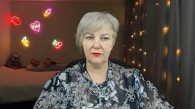 Mary-Leee online show from March 31, 12:27 pm