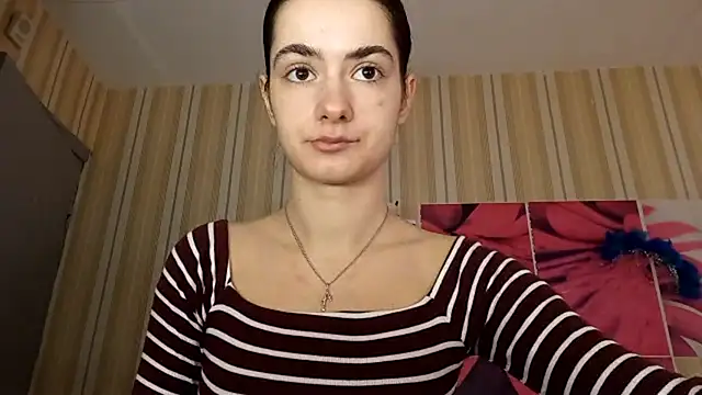 Snapshot of TuFoth chatting on March 3, 8:20 am TuFoth online show from March 3, 8:20 am