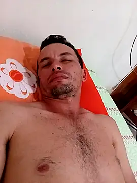 Snapshot of erotil_1 chatting on July 17, 5:51 pm erotil 1 online show from July 17, 5:51 pm