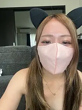 Snapshot of _RAN_ch chatting on June 10, 10:08 pm RAN ch online show from June 10, 10:08 pm