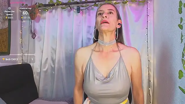 LeanaMaturee online show from March 26, 12:11 pm