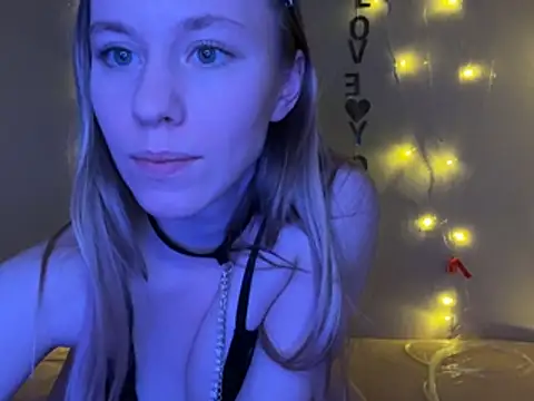 Vikkie seXyGiiiirl XoXo online show from February 25, 4:05 pm