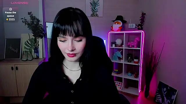 demetra   online show from March 18, 8:28 am