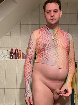 Snapshot of IGustl18 chatting on February 23, 9:56 pm IGustl18 online show from February 23, 9:56 pm