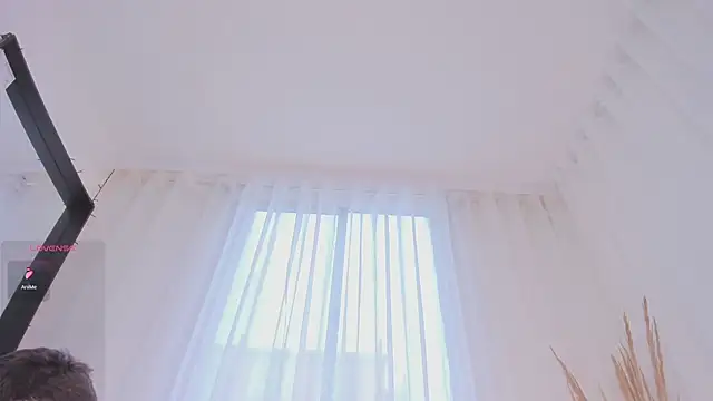 Snapshot of Thiago_Jones1 chatting on April 28, 4:01 pm Thiago Jones1 online show from April 28, 4:01 pm