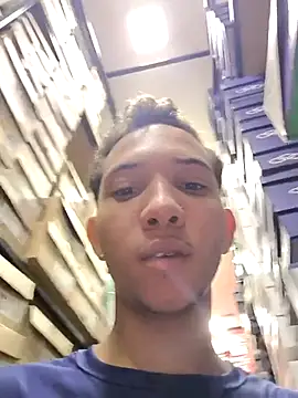 Snapshot of Gustavo063safado chatting on February 23, 3:20 pm Gustavo063safado online show from February 23, 3:20 pm