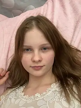 Snapshot of gfryht chatting on February 22, 10:47 am gfryht online show from February 22, 10:47 am