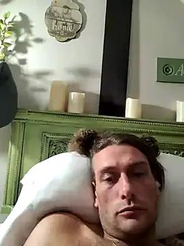 Snapshot of pleasser1985 chatting on March 4, 10:21 am pleasser1985 online show from March 4, 10:21 am