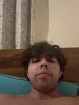 Snapshot of lucasmaxtoy chatting on February 24, 6:06 pm lucasmaxtoy online show from February 24, 6:06 pm