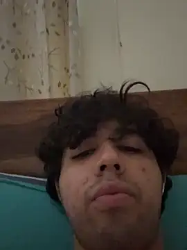 Snapshot of lucasmaxtoy chatting on February 25, 8:35 am lucasmaxtoy online show from February 25, 8:35 am