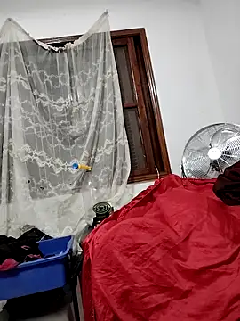 Snapshot of joyboyAct chatting on April 5, 9:34 pm joyboyAct online show from April 5, 9:34 pm