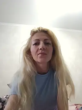 Kisy Dreis online show from May 22, 3:46 am