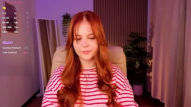 Elle Funning online show from May 15, 11:45 pm